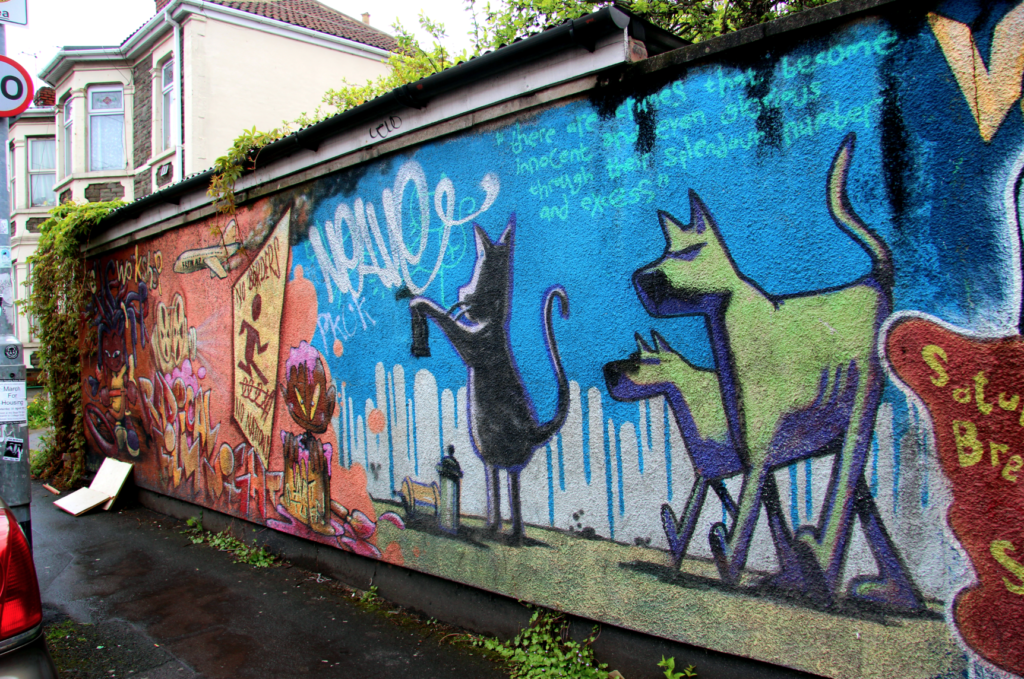 i graffiti di Banksy a Bristol: Cats and Dogs